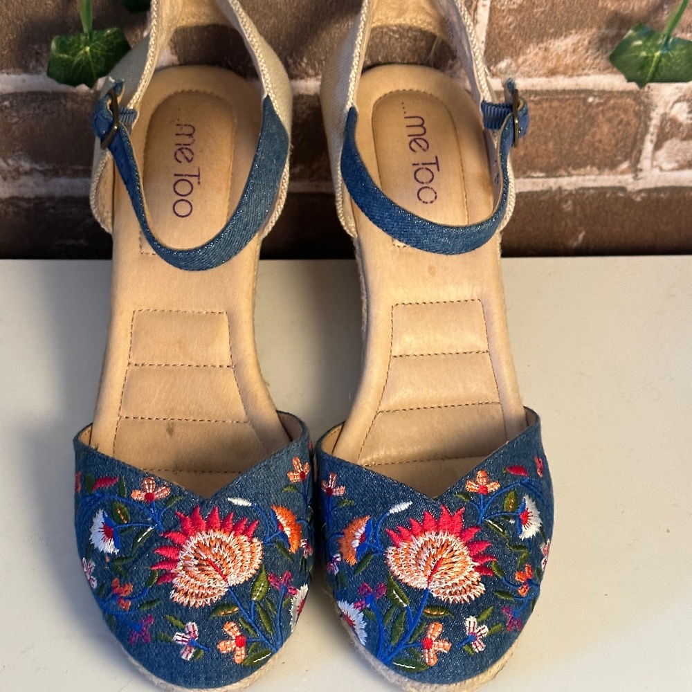 Me Too Embroidered Blue Jean Floral Espadrille Wedge Sandal Women’s Size 9.5M